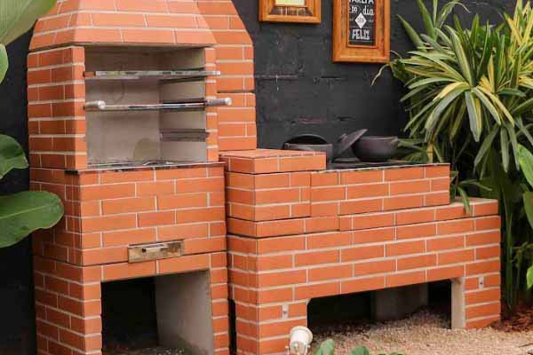Churrasqueira e fogão a lenha